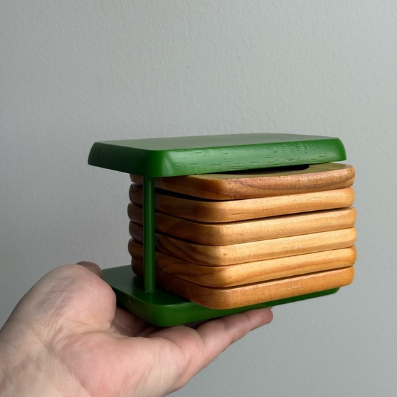 Drink Coasters Vintage Cork Set of 6 w/ Green Holder - Picture 6 of 16